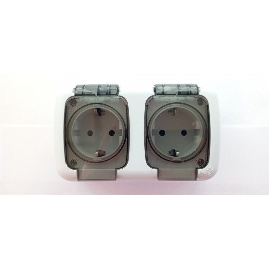 JANTAR, VÍZMENTES FÖLDELT DUPLA DUGALJ CSAPFEDÉLLEL, IP44, SCHUKO, FEHÉR