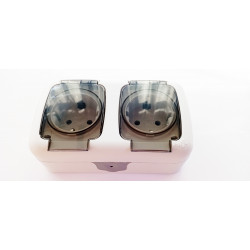 JANTAR, VÍZMENTES FÖLDELT DUPLA DUGALJ CSAPFEDÉLLEL, IP44, SCHUKO, FEHÉR